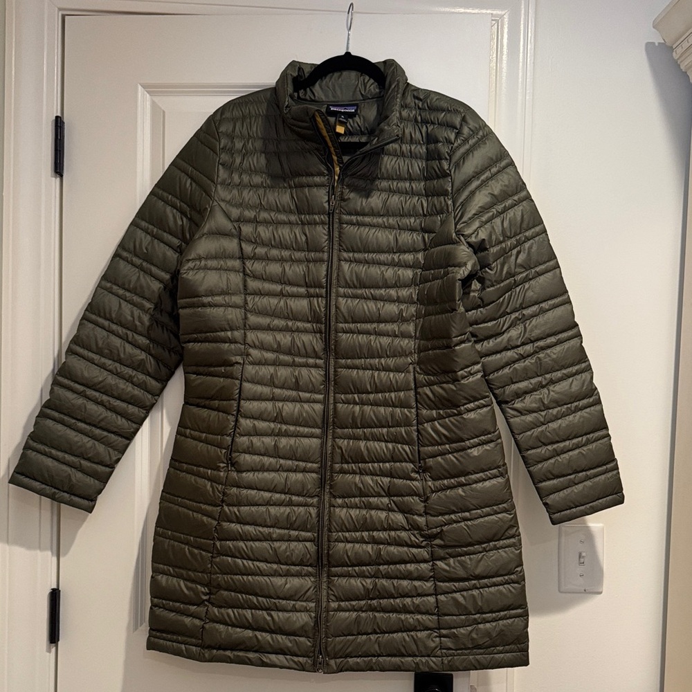 Patagonia Women's Olive Puffer Coat